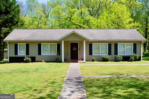 71 Hughes Dairy RD SE Lindale GA 30147