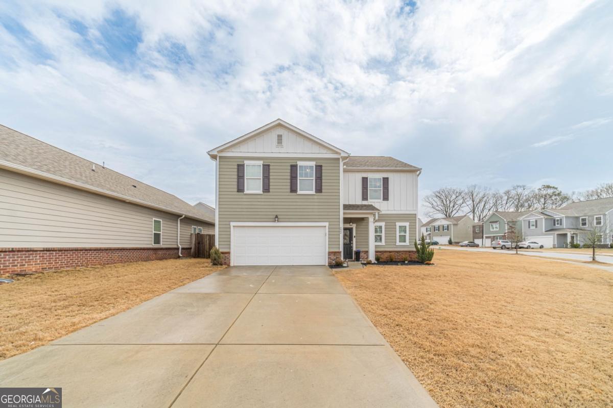 222 Knightsbridge LN