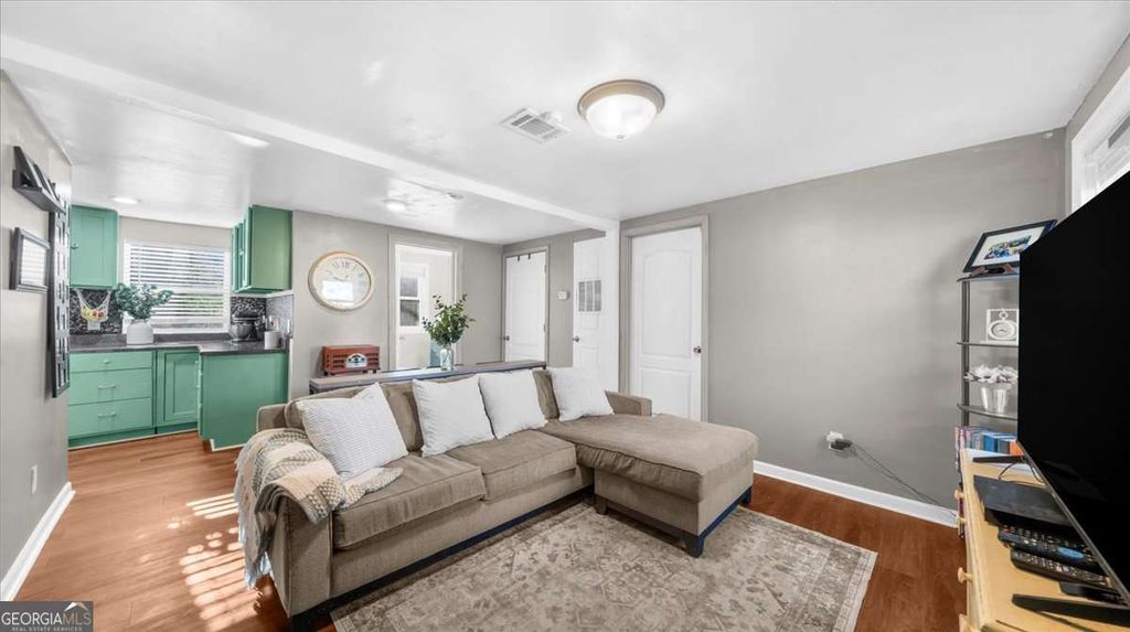 Photo of 336 Gordon St, Jefferson, GA 30549 (MLS # 10674444)