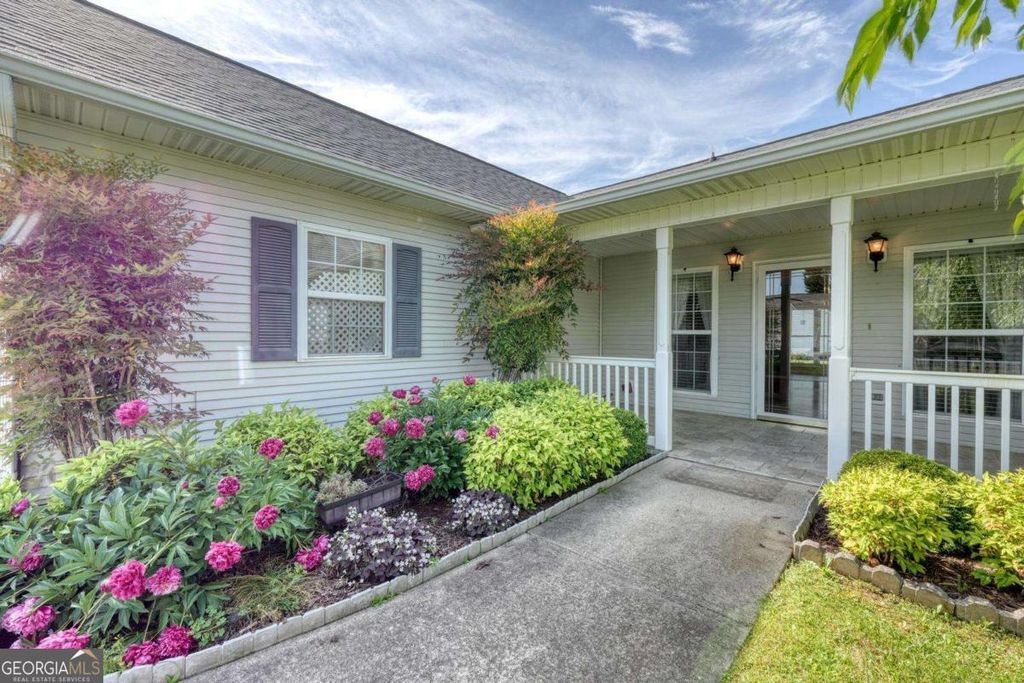 Photo of 15 Westward Lane, Blue Ridge, GA 30513 (MLS # 10742676)