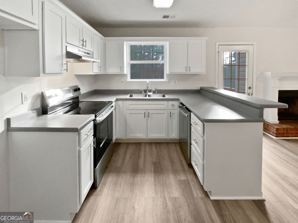 Photo of 20 Mountainview Court, Covington, GA 30016 (MLS # 10670567)