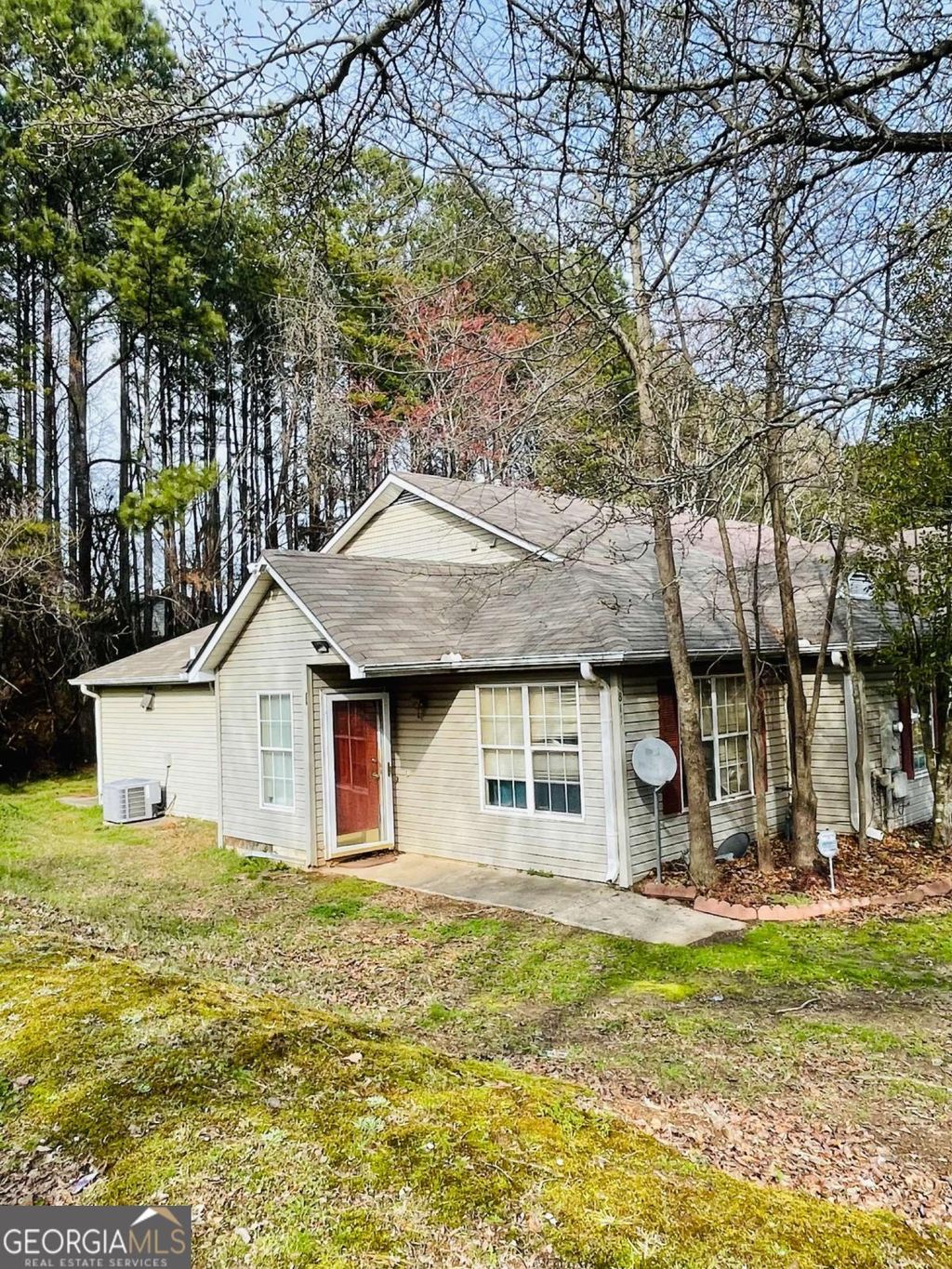 Photo of 811 Boston Common Cmn, Atlanta, GA 30349 (MLS # 10701577)