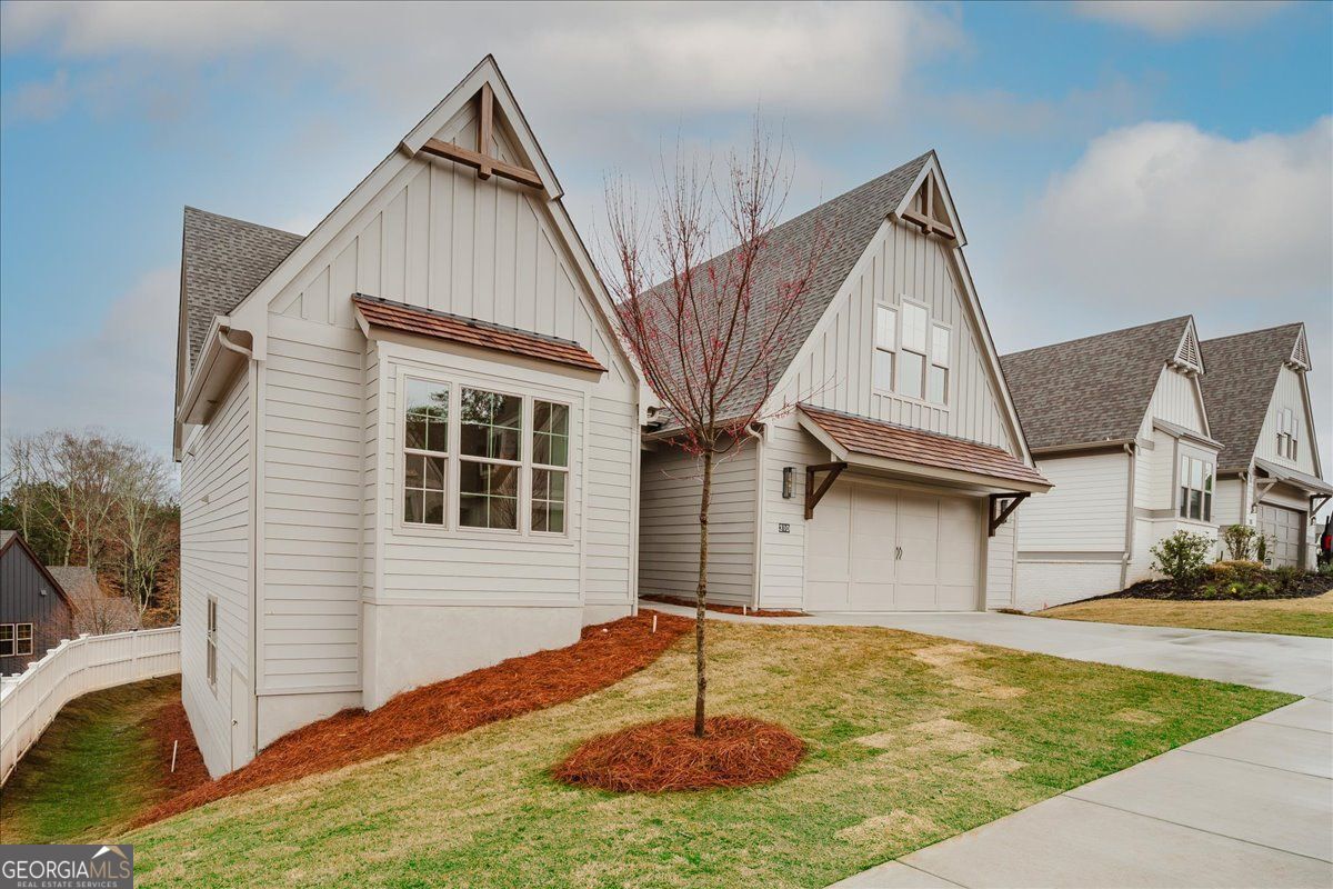 165 Arbor Garden CIR