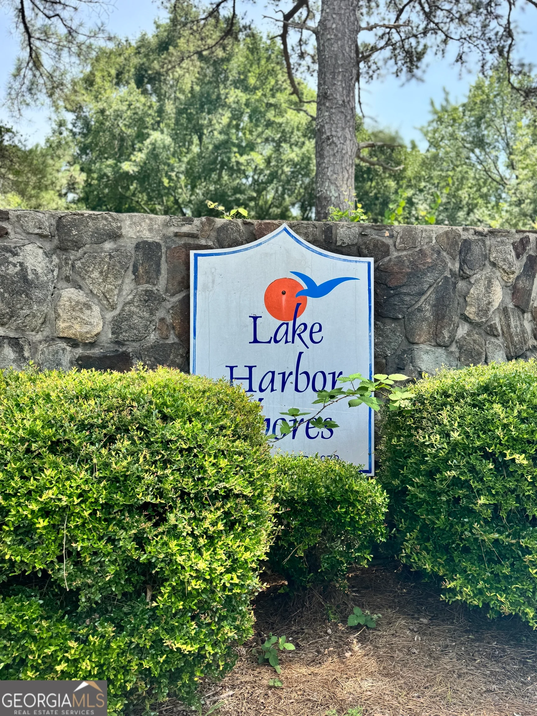 1469 Lakeside Trail
