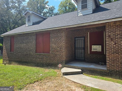 556 Bolton RD NW Atlanta GA 30331