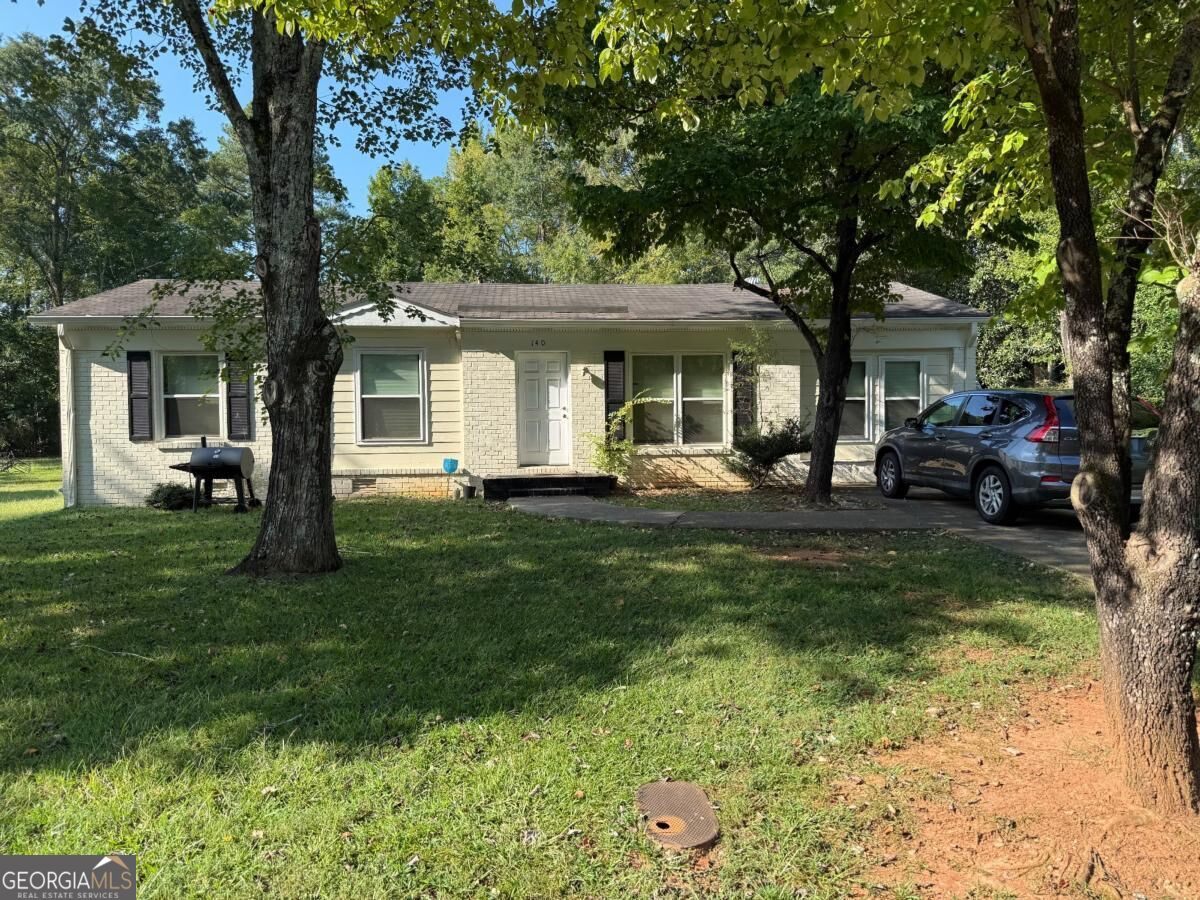 140 Stonehenge WAY