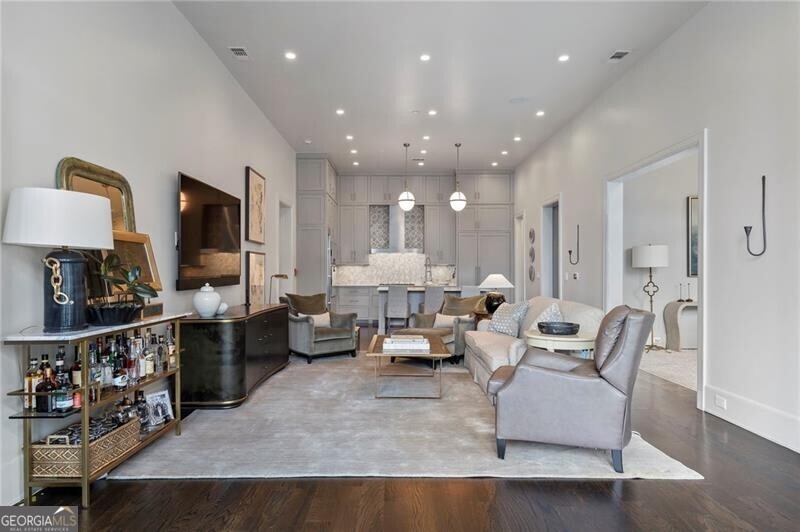 1301 Peachtree ST NE 5G