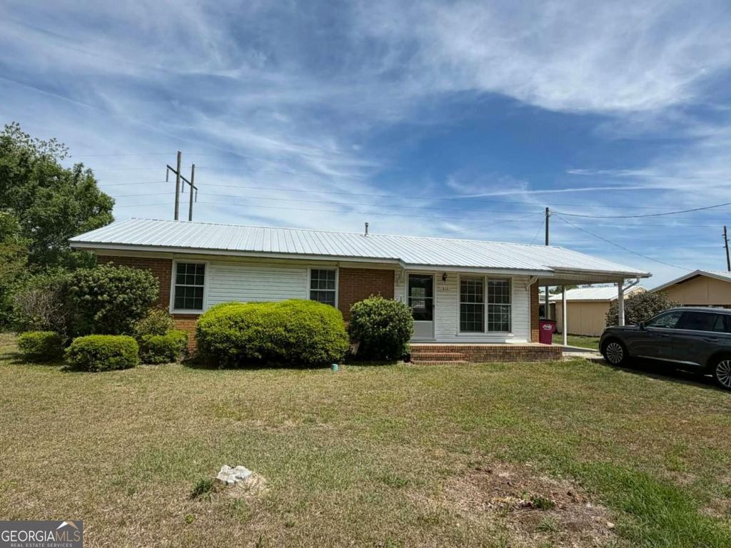 Photo of 311 Douglas Street, Alma, GA 31510 (MLS # 10732079)