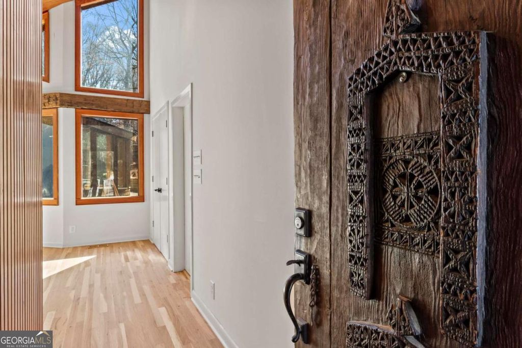 Photo of 120 Laurel Drive NE, Atlanta, GA 30342 (MLS # 10770547)