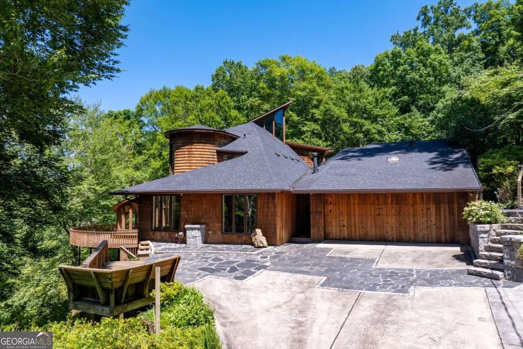 Photo of 120 Laurel Drive NE, Atlanta, GA 30342 (MLS # 10770547)
