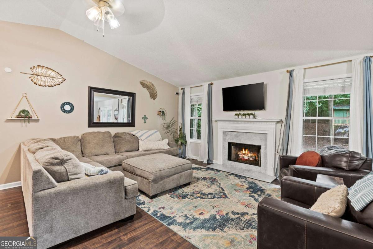 4340 Oak Creek DR