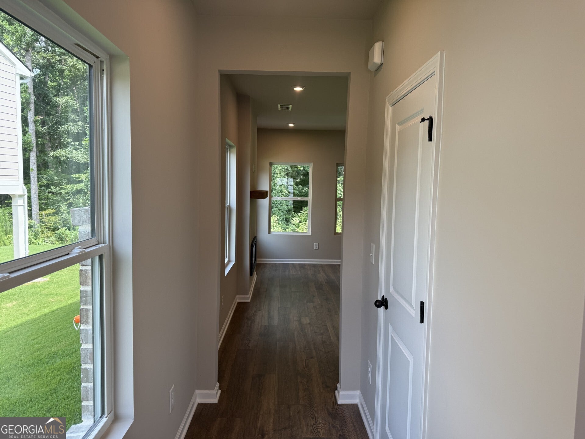 2030 Linda DR