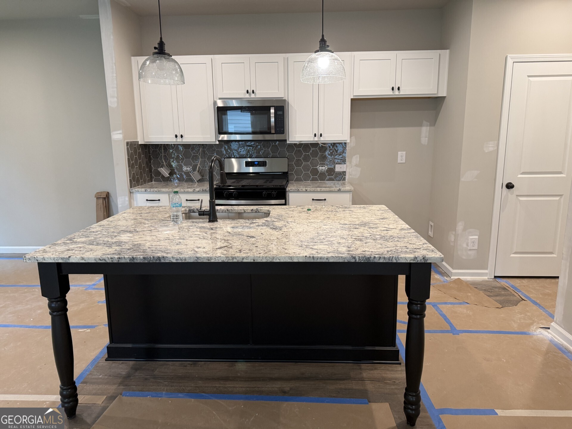 2030 Linda DR
