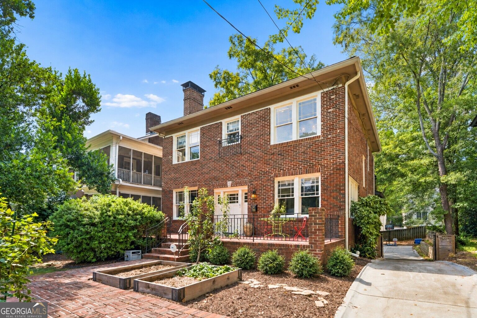 700 Penn AVE NE