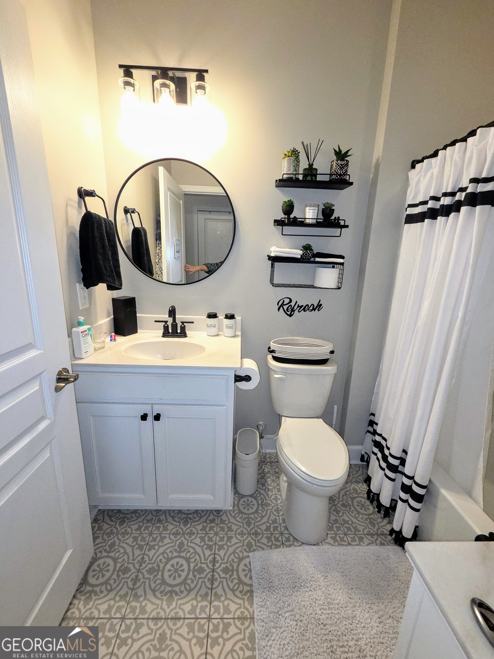 DEL WEBB @ CHATEAU ELAN - Residential
