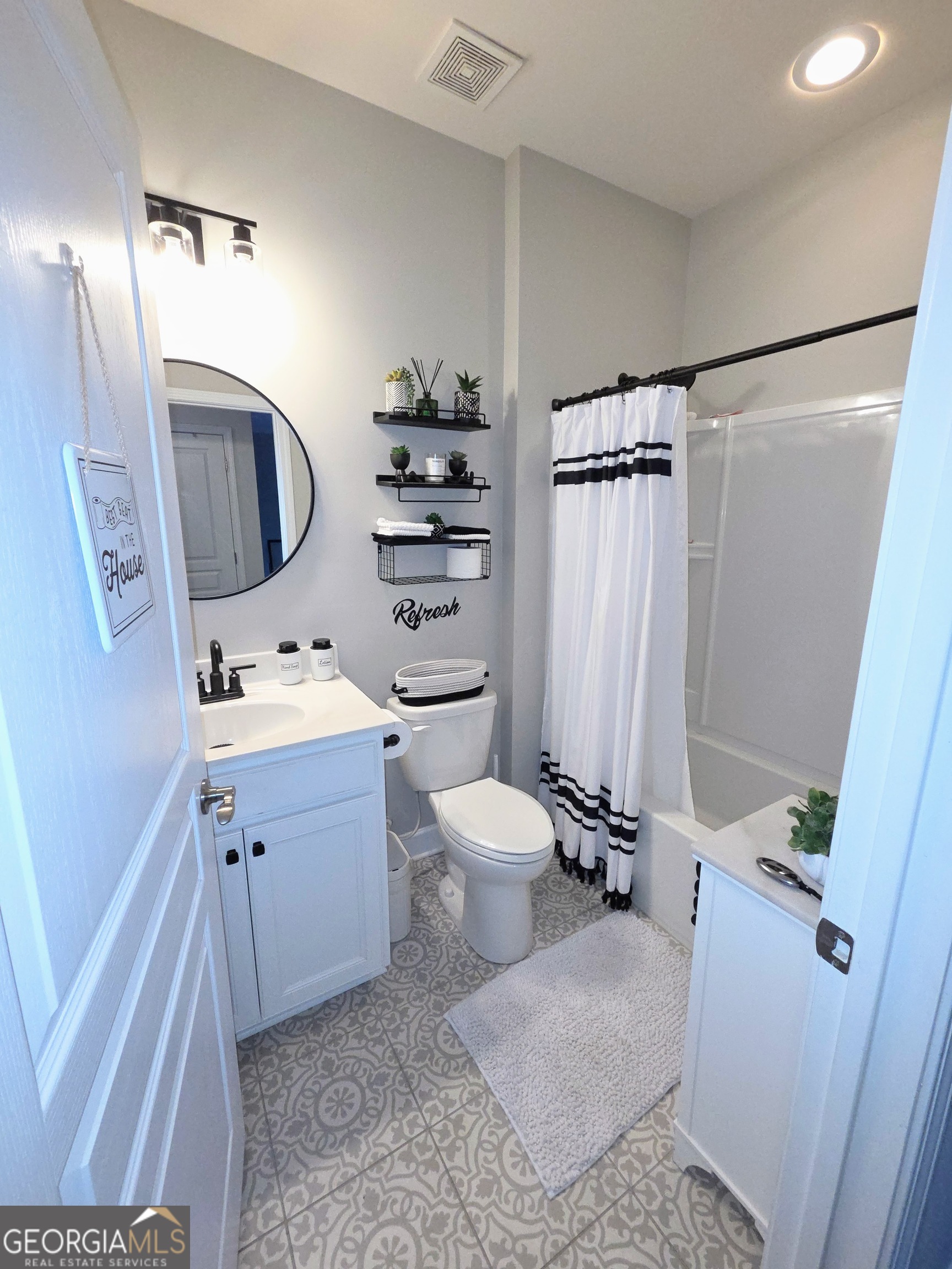 DEL WEBB @ CHATEAU ELAN - Residential
