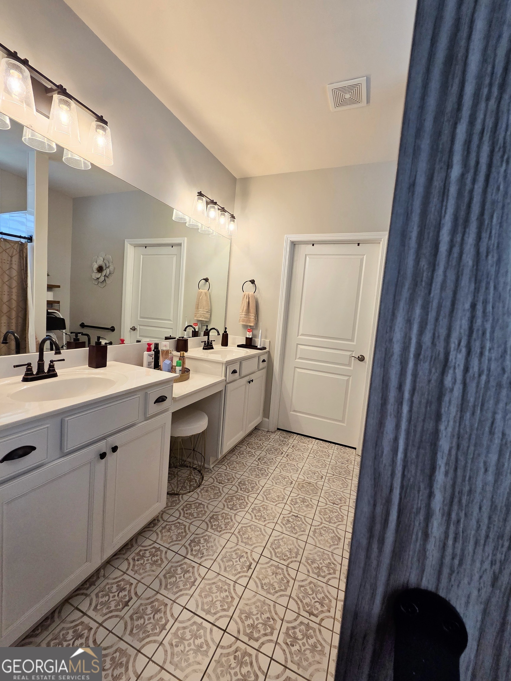 DEL WEBB @ CHATEAU ELAN - Residential