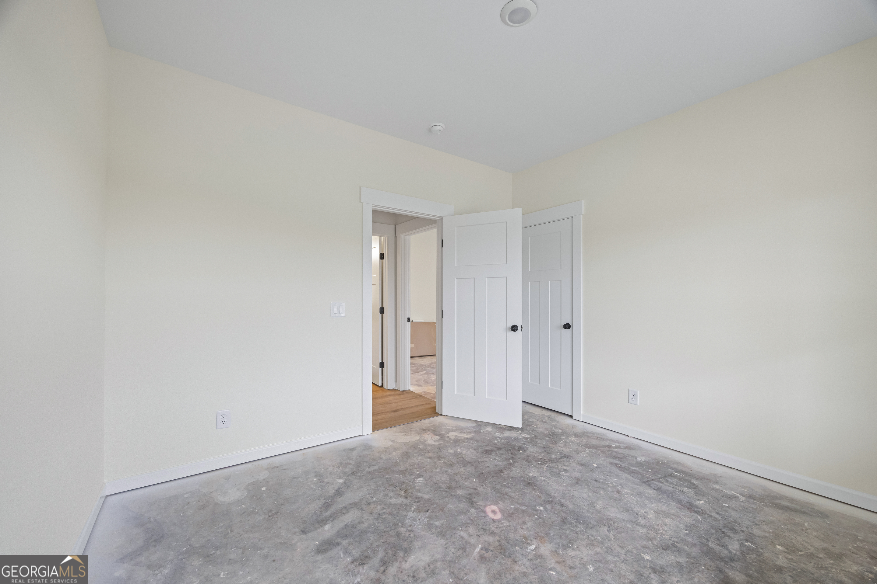 Toccoa, Georgia 30577, United States, 3 Bedrooms Bedrooms, ,2 BathroomsBathrooms,Residential,Active,8325