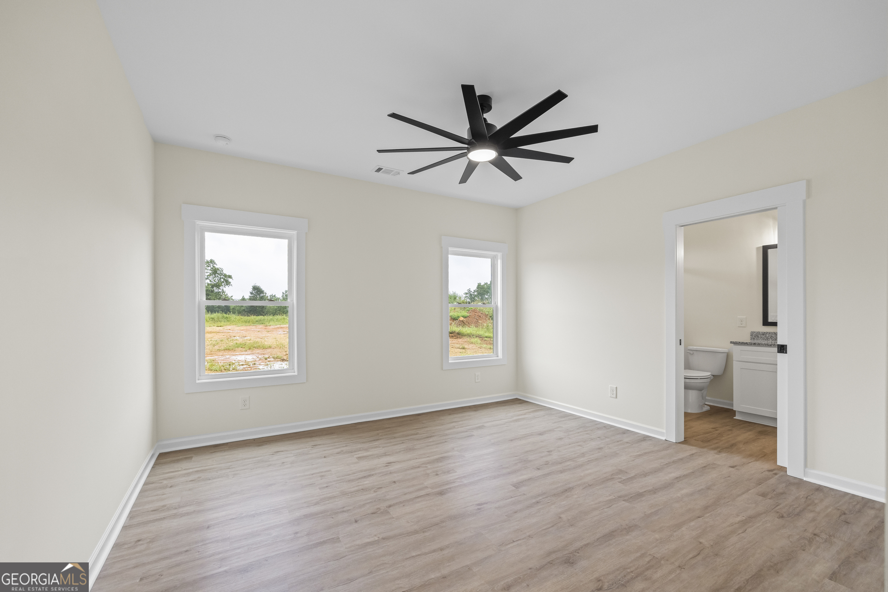 Toccoa, Georgia 30577, United States, 3 Bedrooms Bedrooms, ,2 BathroomsBathrooms,Residential,Active,8325