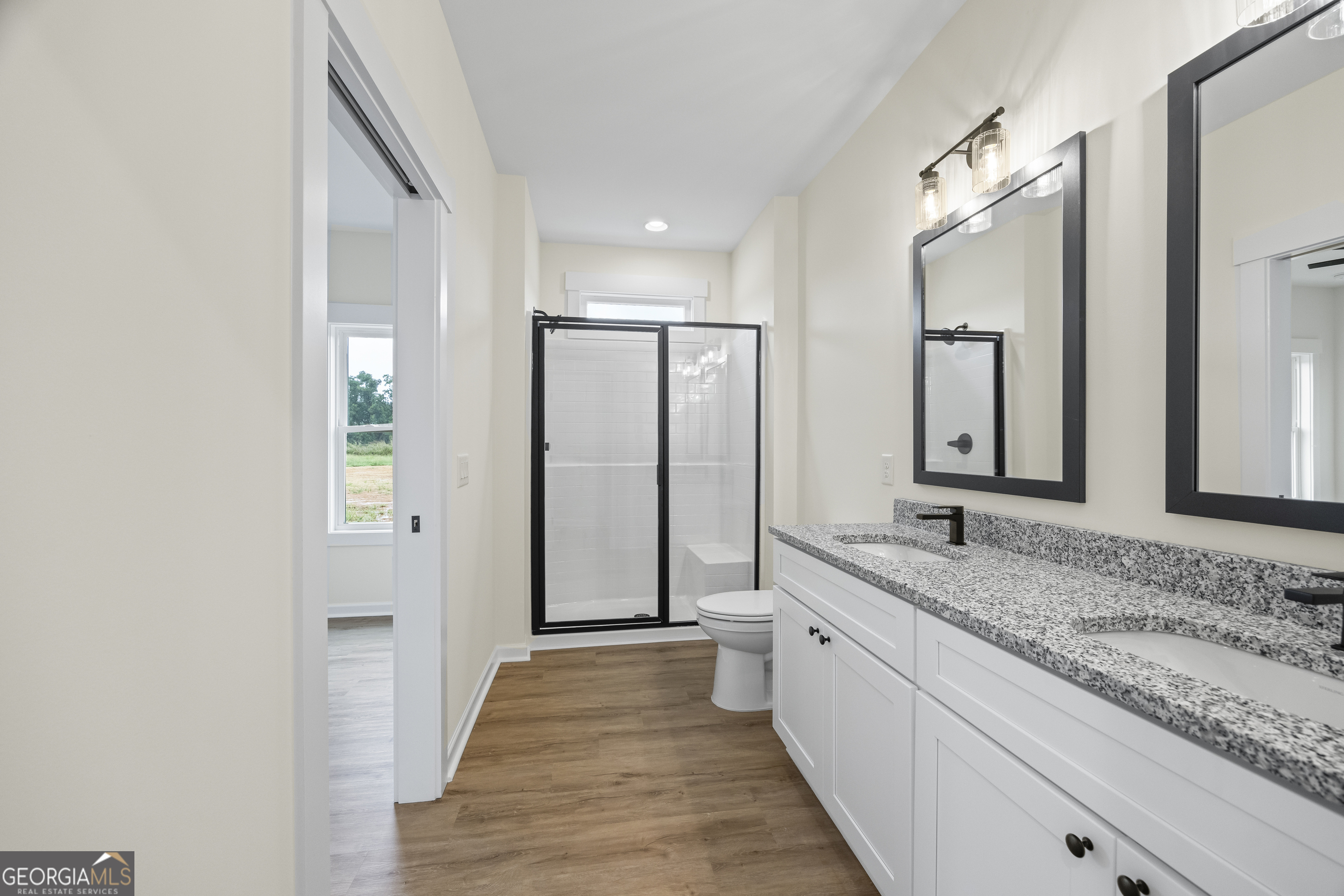 Toccoa, Georgia 30577, United States, 3 Bedrooms Bedrooms, ,2 BathroomsBathrooms,Residential,Active,8325