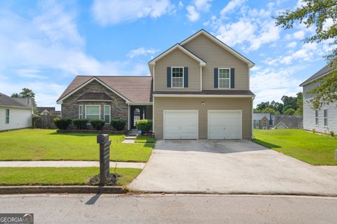 Photo of 3902 Arabian Way, Snellville, GA 30039 (MLS # 10589870)