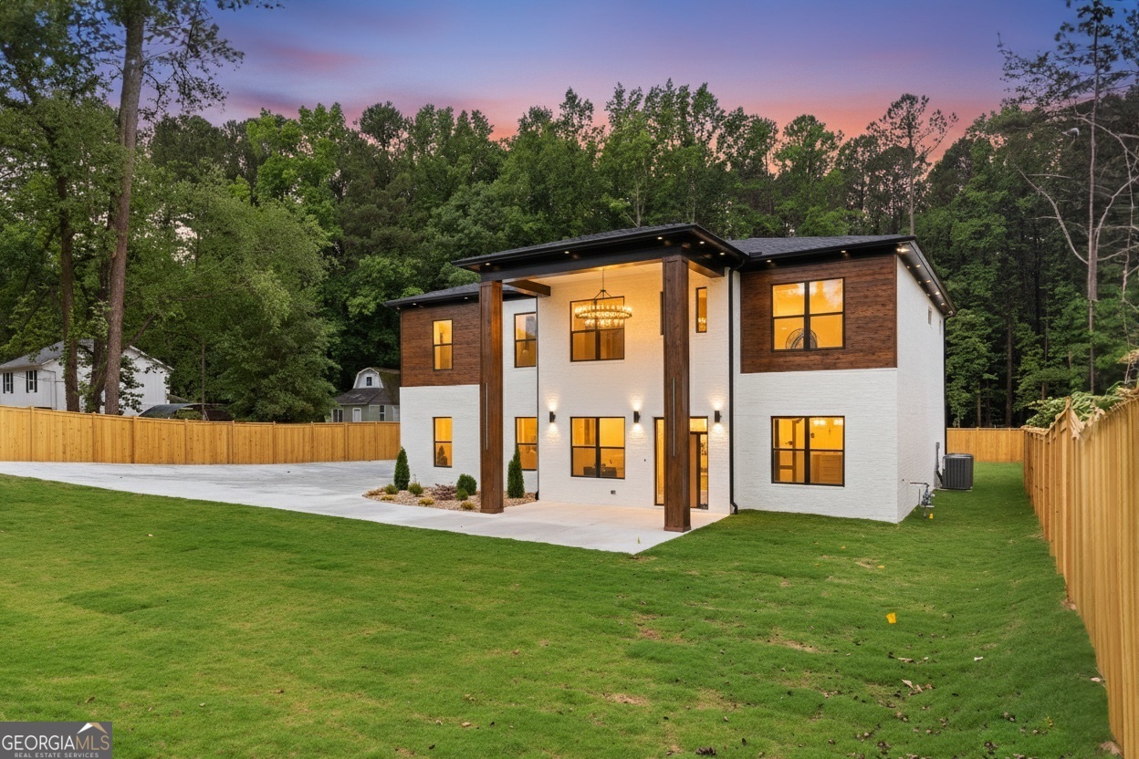 1349 Oak RD