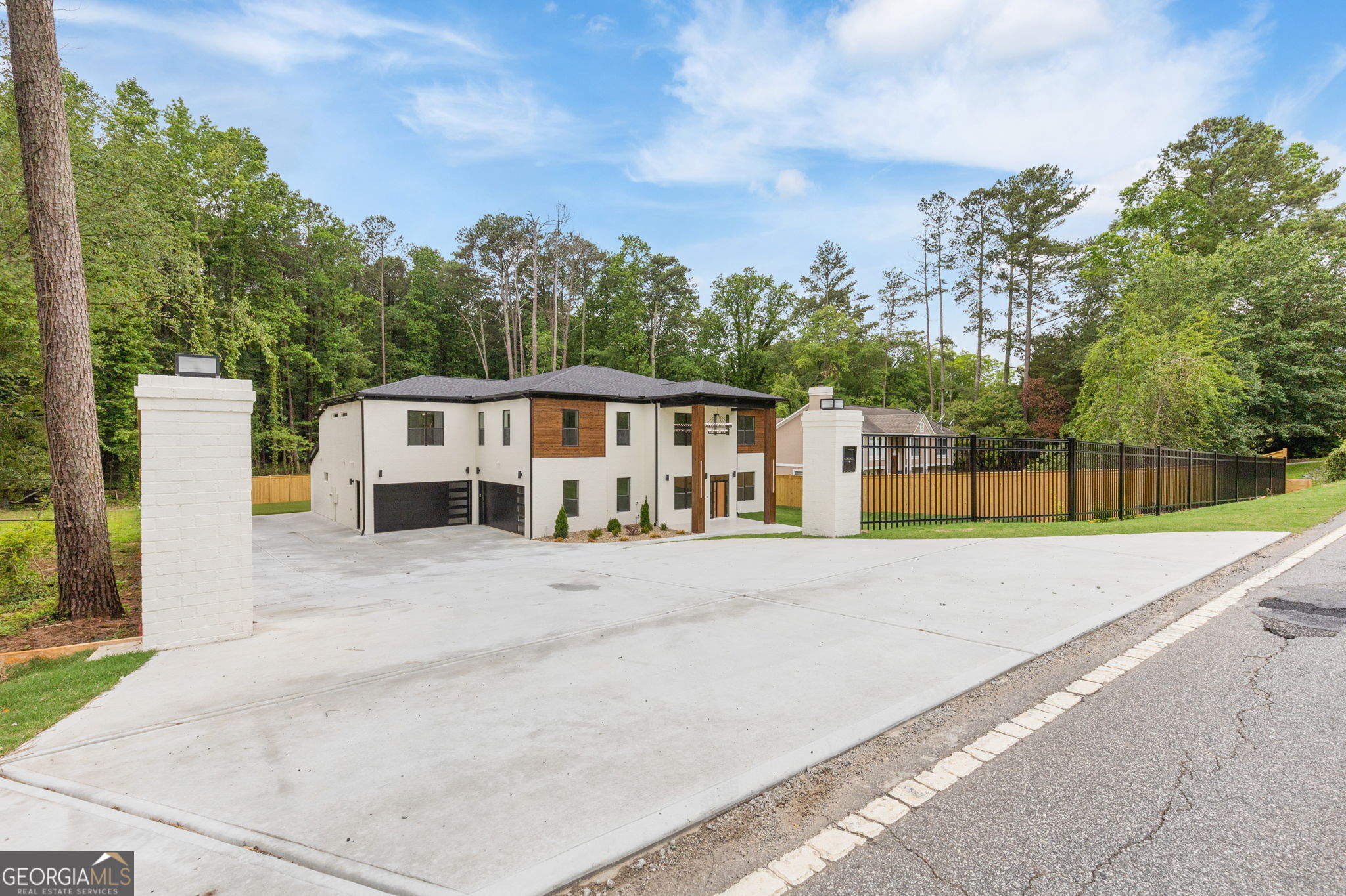 1349 Oak Road