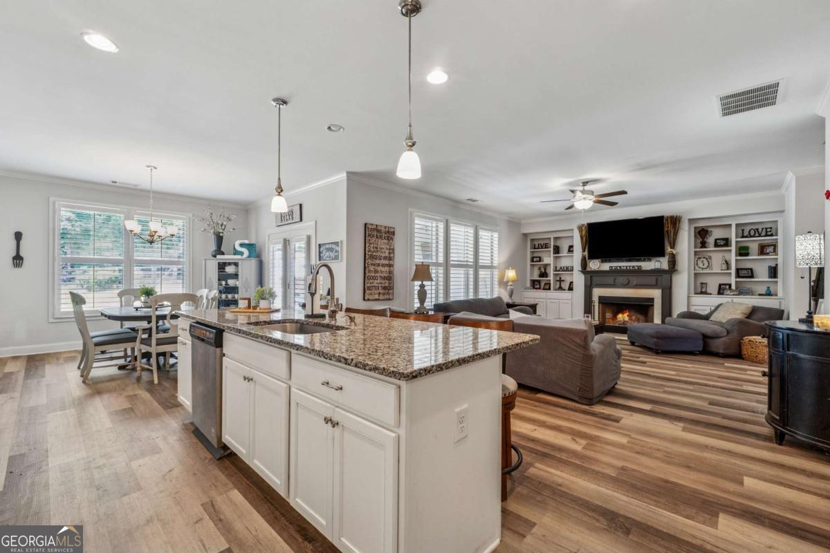 4818 River Bottom DR