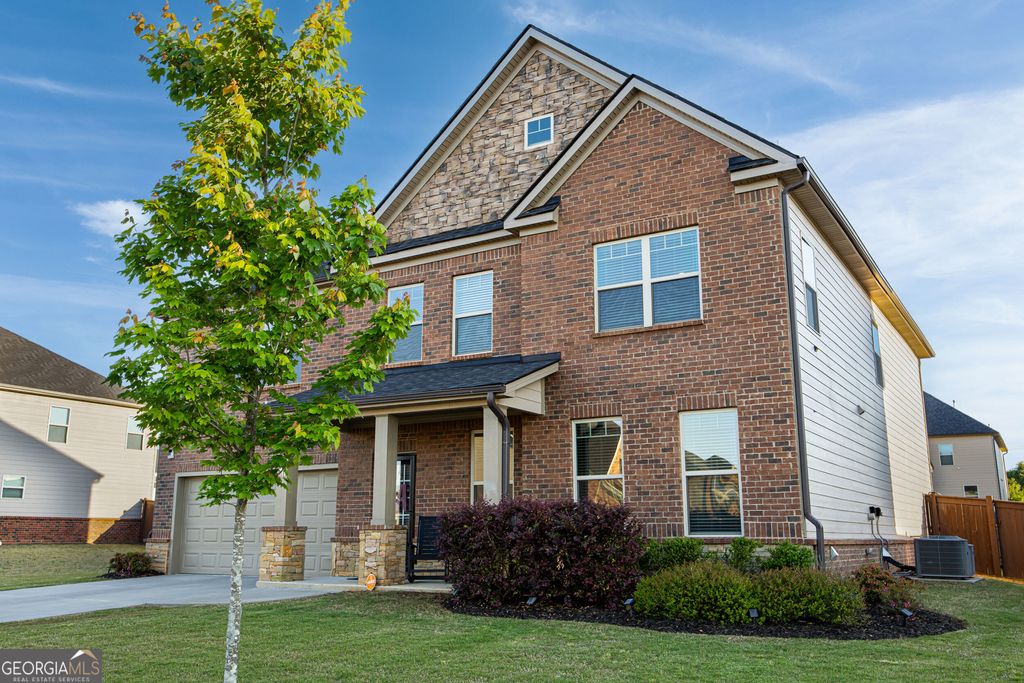 Photo of 240 Aspen Valley Drive, Loganville, GA 30052 (MLS # 10760049)