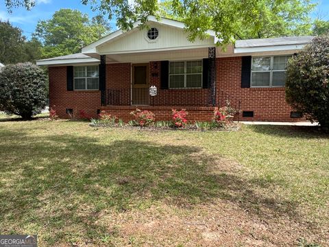 A home in Barnesville