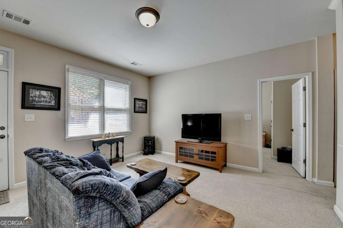 Hampton Golf Village - Residential