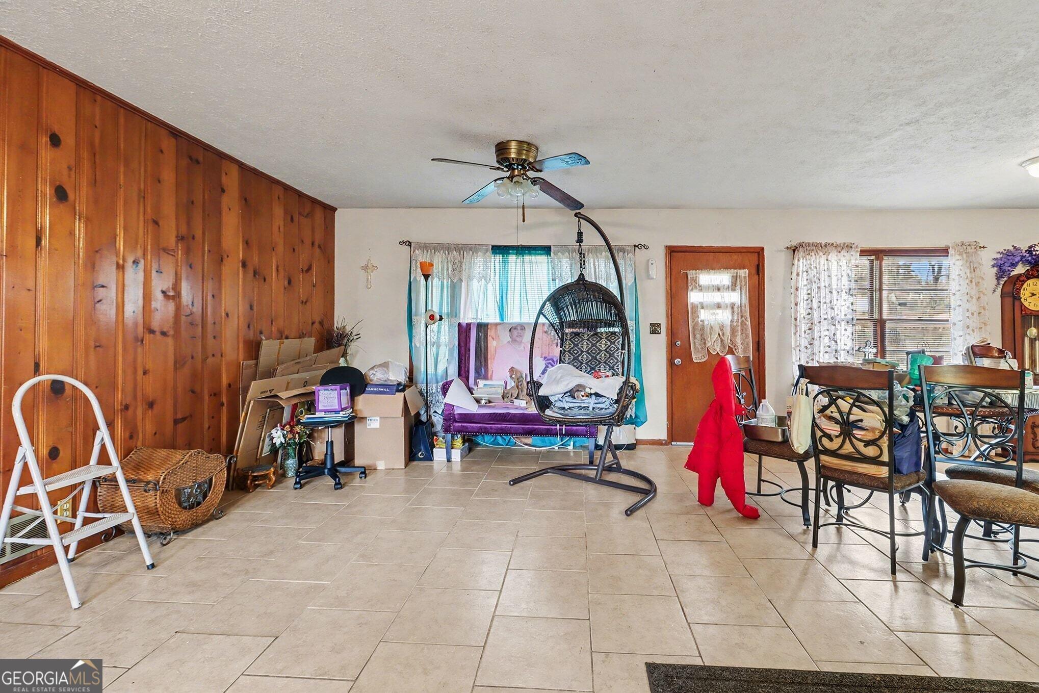 1551 Rex RD