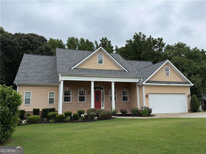 What a location! Minutes from both Downtown Woodstock and Roswell, this well-kept home is offered by the original owners! Hard to find ranch home - these rarely come available in this neighborhood. Nestled on over three quarters of an acre, this beautifully landscaped lot has a large, level front yard. Wonderful, open floorplan has high ceilings and a spacious dining room and family room. Large kitchen with two eating areas. Master bedroom is spacious and has access to the back deck. Master bathroom has beautiful tile, separate water closet, separate shower, his/hers vanities, and a soaking tub. Spacious (there is that word again!) secondary bedrooms connected by Jack/Jill bathroom. The basement footprint matches the upstairs and is mostly finished. - full bathroom, two bedroom-style areas, a bonus room, and copious storage space! Back patio is covered - a great spot for a couple of rocking chairs to sip coffee and listen to the rain. In the award-winning Sequoyah HS district. This one is ready for your family's personal touch!