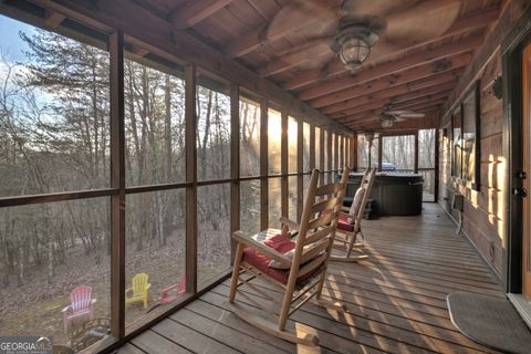 A home in Mineral Bluff