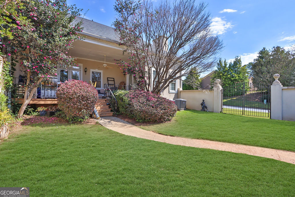 River Knoll - Residential