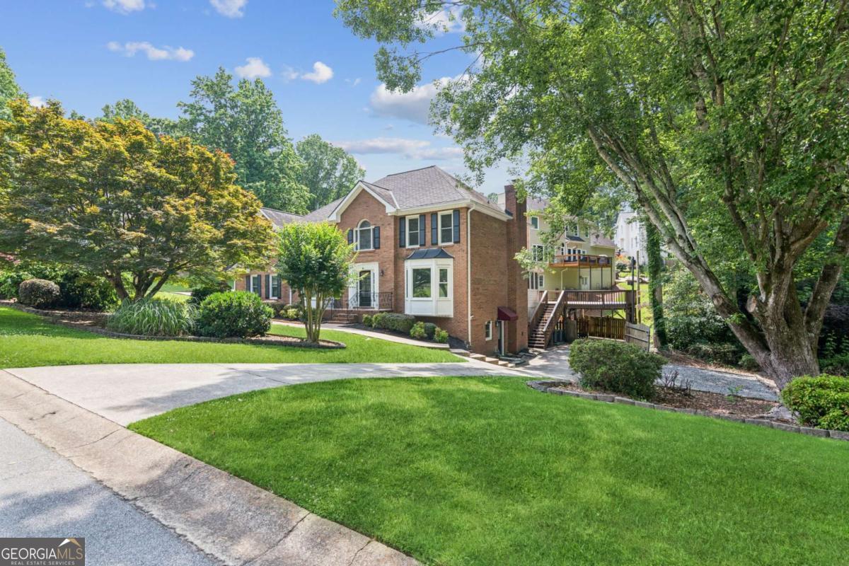 742 Maggie CT NW