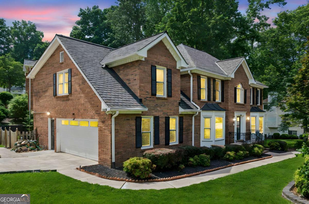 742 Maggie CT NW