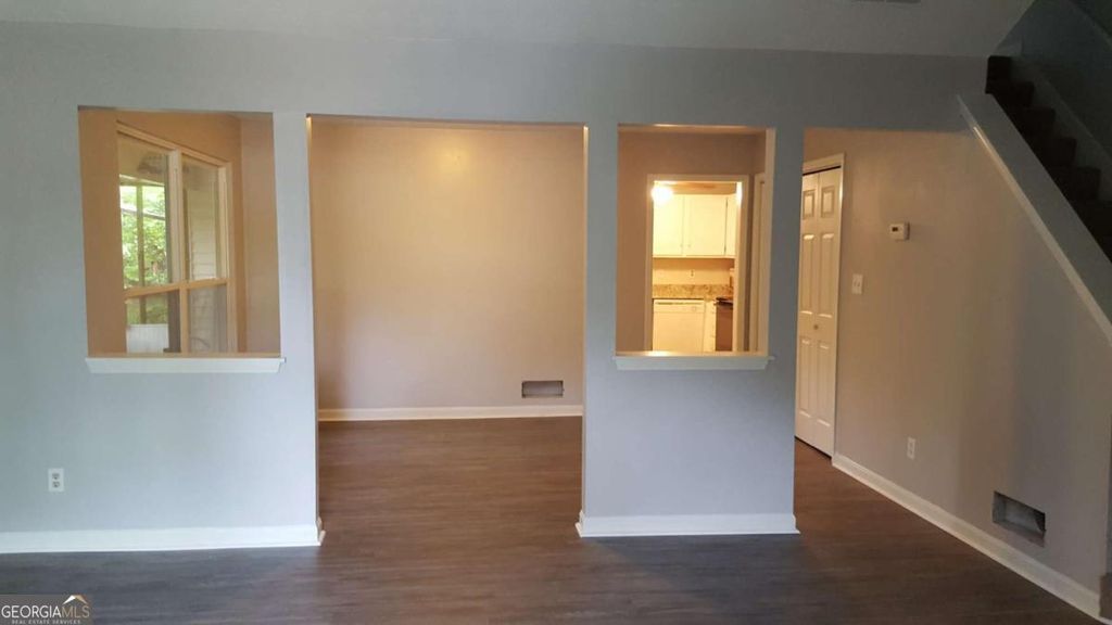 Photo of 1252 Minhinette Drive #1252, Roswell, GA 30075 (MLS # 10756353)