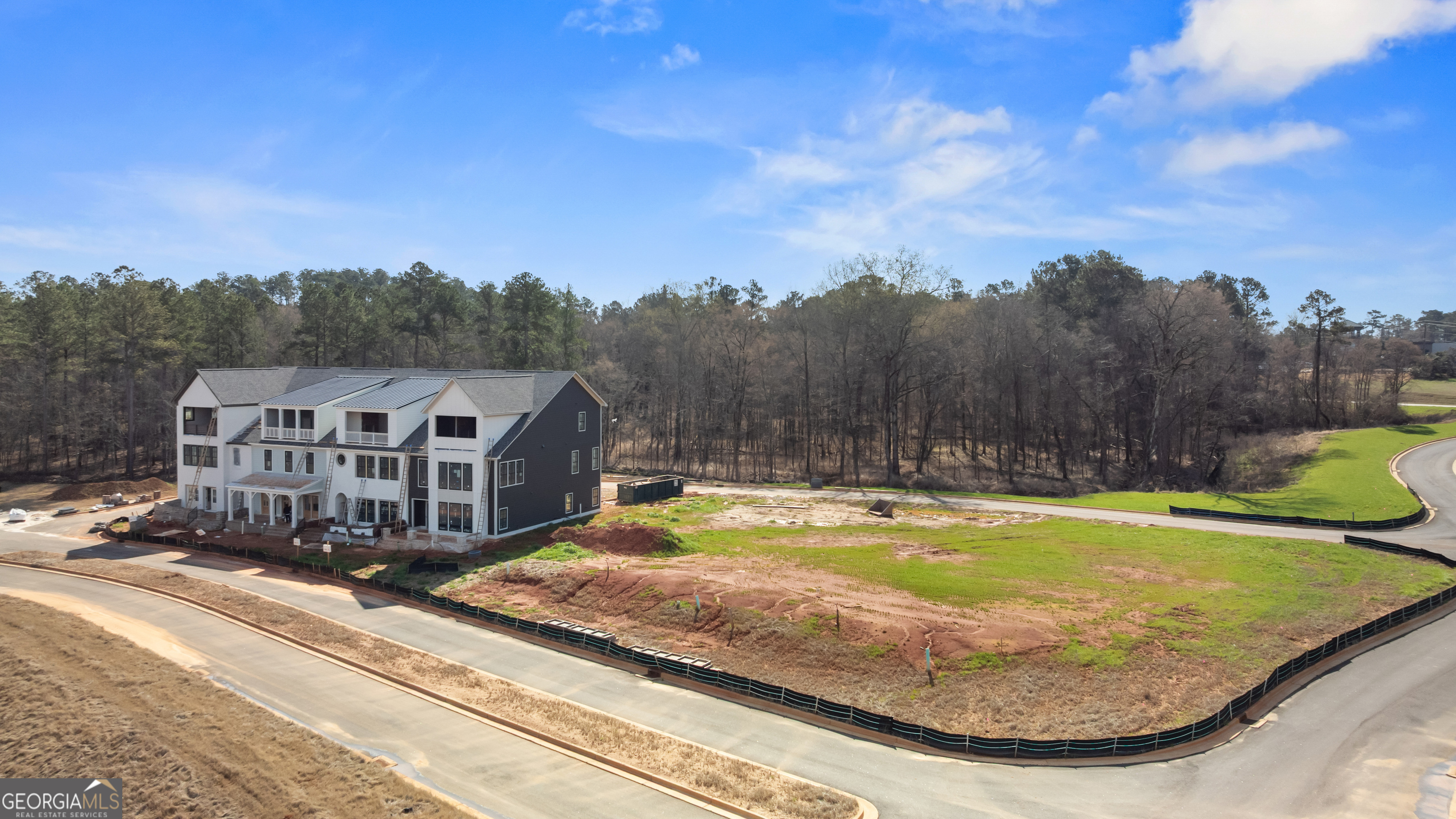 72 Vesper Grand AVE