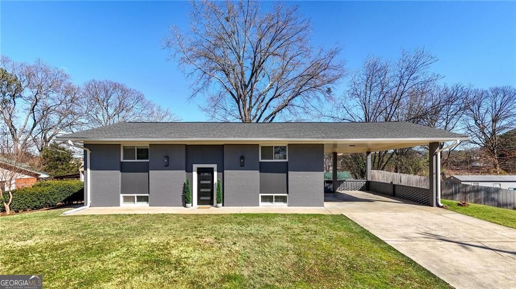 Photo of 5 Greenbriar Avenue, Cartersville, GA 30120 (MLS # 10875507)