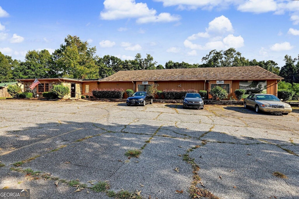 Photo of 1040 Highway 36 W, Barnesville, GA 30204 (MLS # 10875787)
