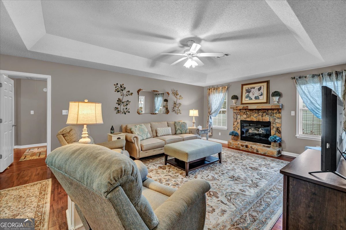 403 Westchester DR