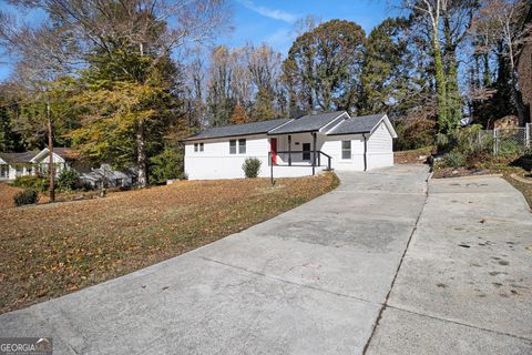 Photo of 3795 King Edward Trail, Atlanta, GA 30331 (MLS # 10642278)