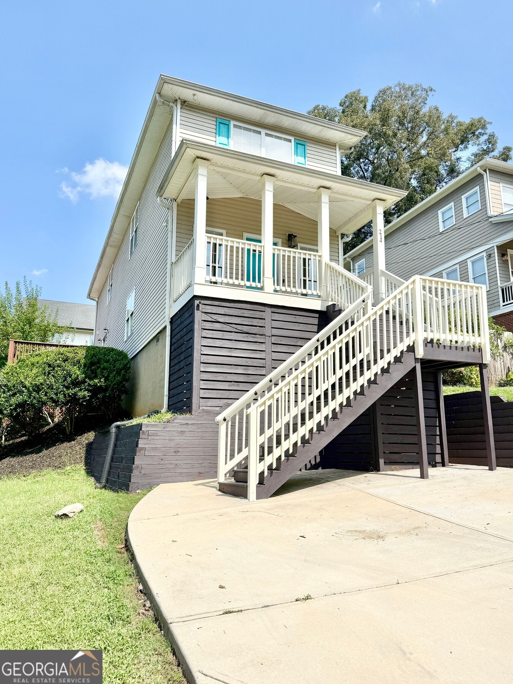 212/214 South AVE SE
