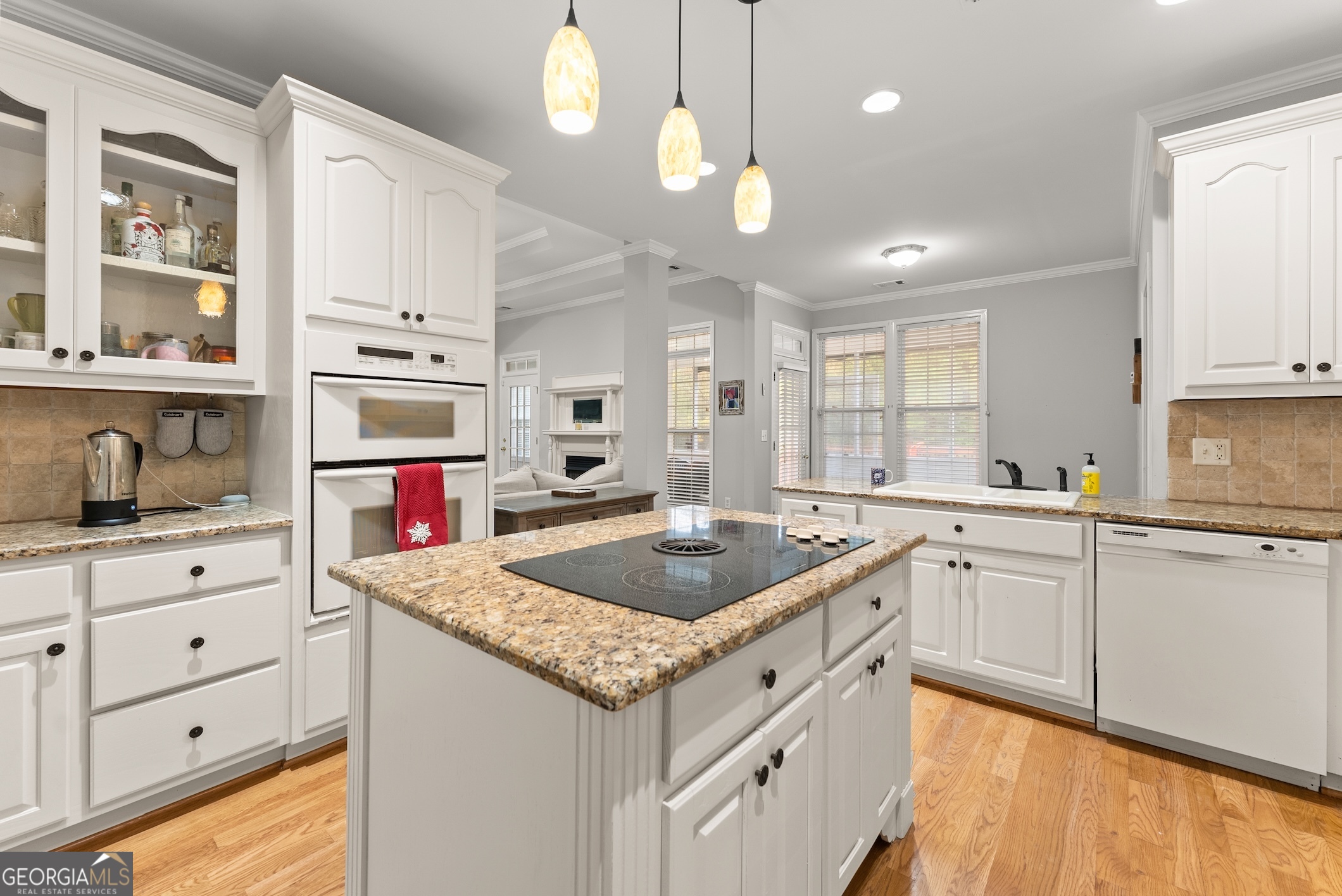 1617 Edwards Mill RD