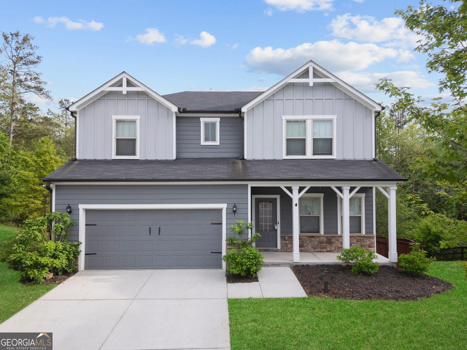 Don't miss this exceptional, move-in ready home in desirable Marietta, GA! Featuring 7 rooms, this property offers ample space with 4 bedrooms and 4 bathrooms (3 full, 1 half). Relax in one of the two living rooms or soak up the natural light in the expansive sunroom. The fully finished basement provides even more living space with 3 rooms, a full bathroom, and a comfortable living area. Benefit from its prime location with access to excellent schools.