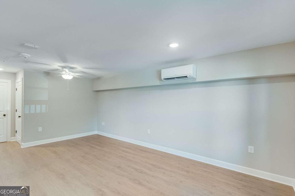 Photo of 710 Jesse Jewell Pkwy SE #216, Gainesville, GA 30501 (MLS # 10669776)