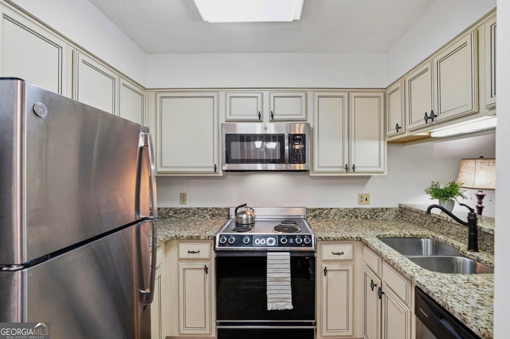 Photo of 1800 Clairmont Lake #A116, Decatur, GA 30033 (MLS # 10837587)