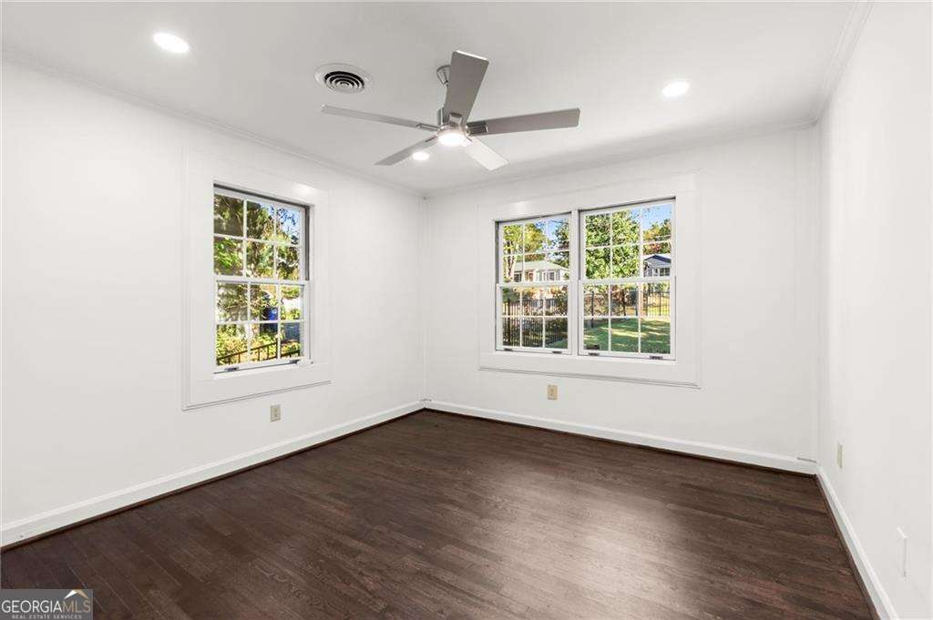 Woodland Hills - Residential