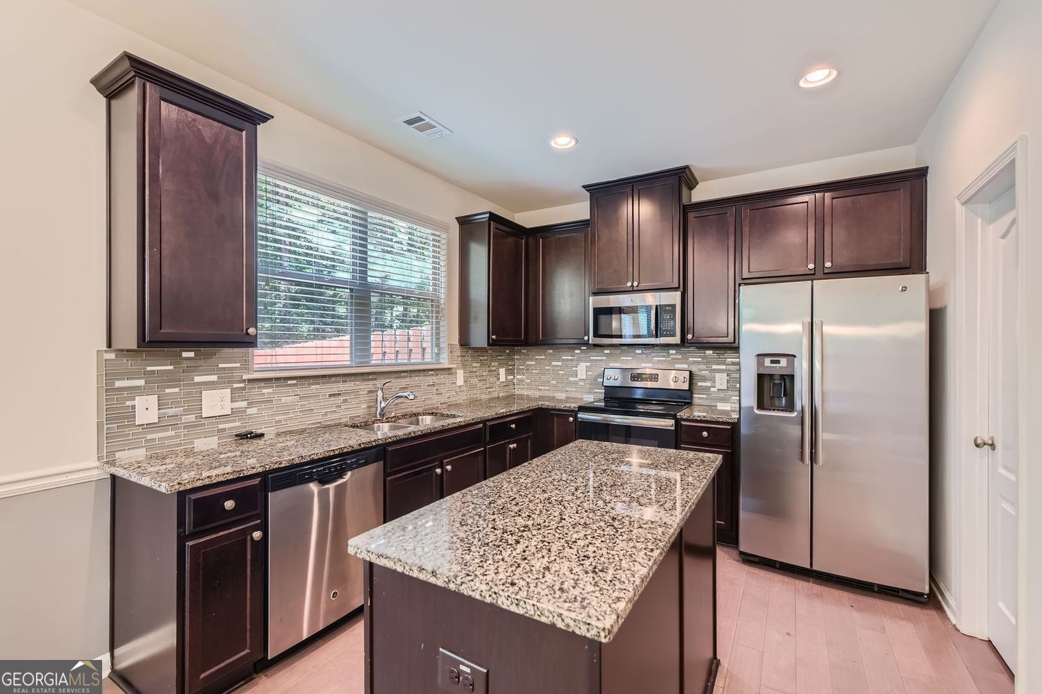 3192 Spicy Cedar LN